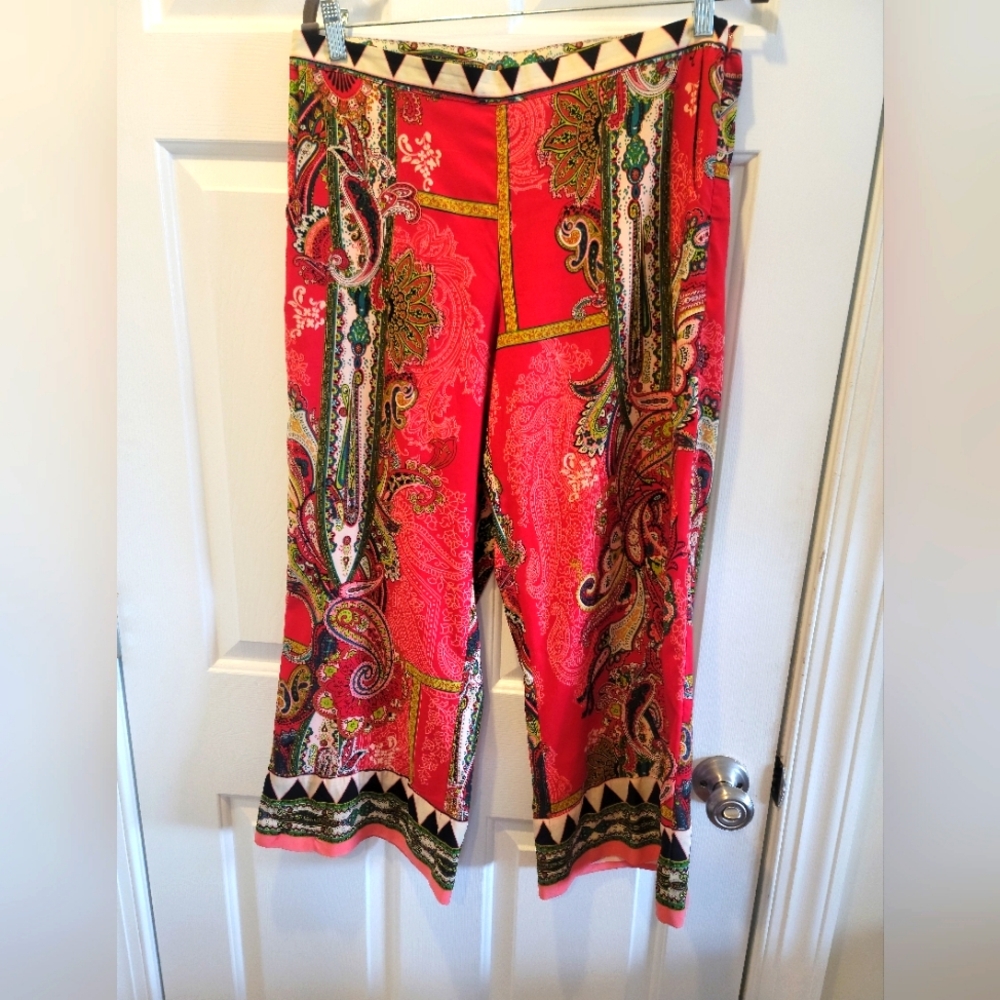 Eci silky cropped pants, size 10